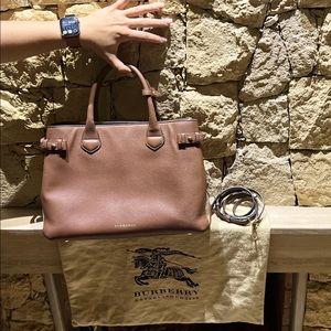 Burberry
Banner Medium Tan Leather/House Check Canvas Tote